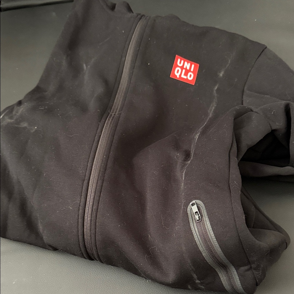 Uniqlo x Roger Federer 2018 Tennis Black Zip-Up Hoodie with Red Logo
